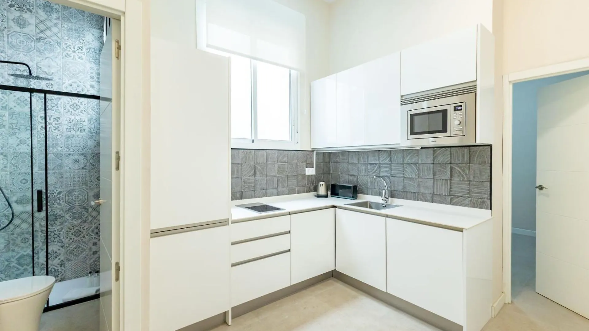 Rt41 Triana Deluxe Daire Sevilla 0*,  İspanya