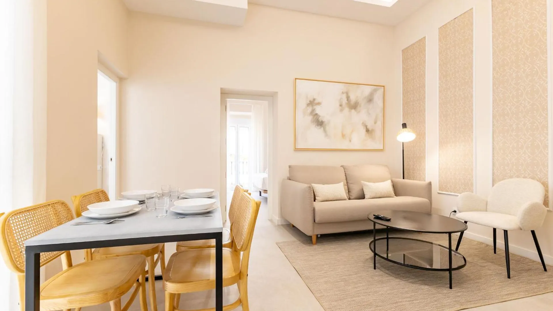 Rt41 Triana Deluxe Daire Sevilla 0*,  İspanya