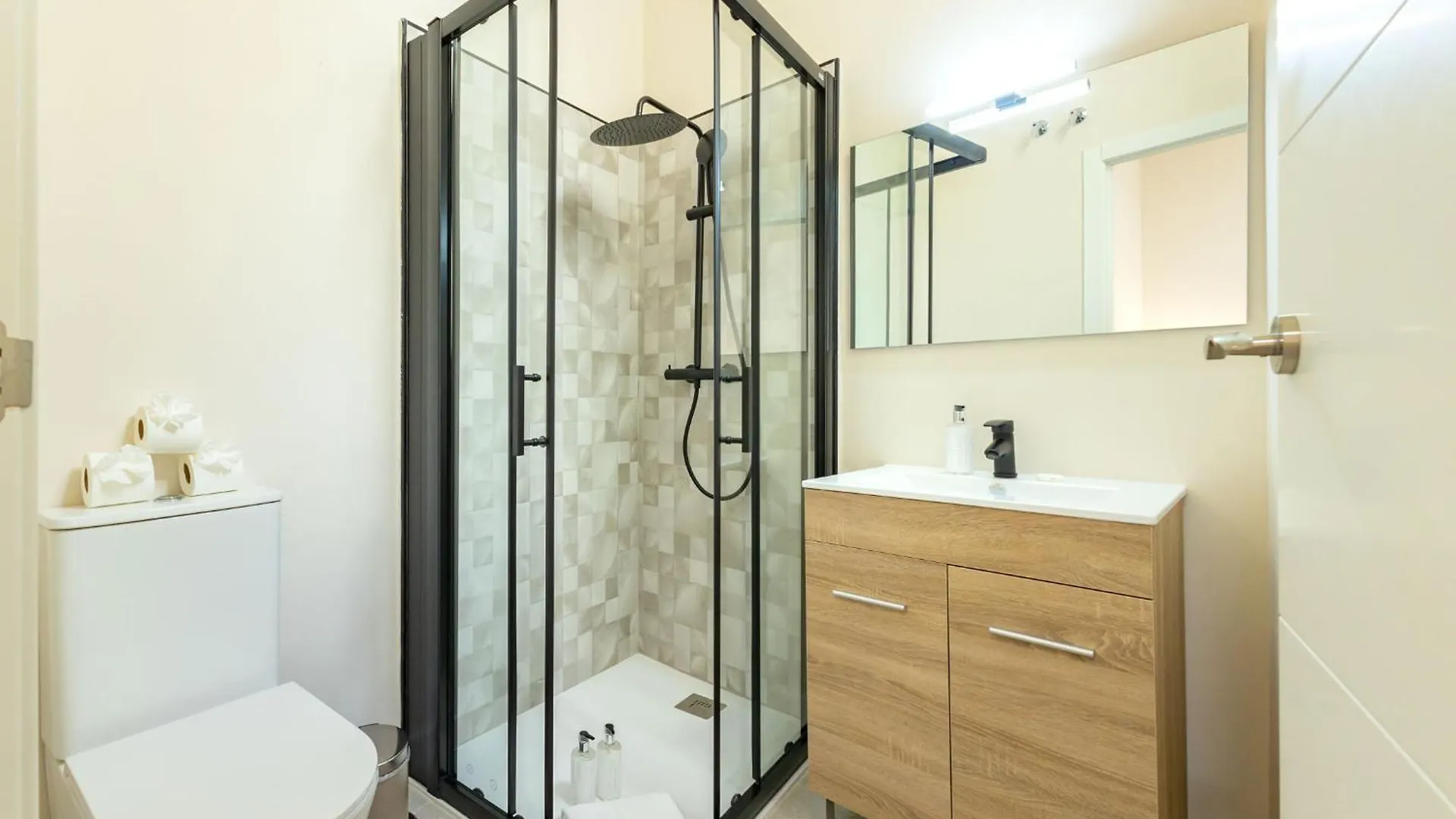 Rt41 Triana Deluxe Daire Sevilla 0*,
