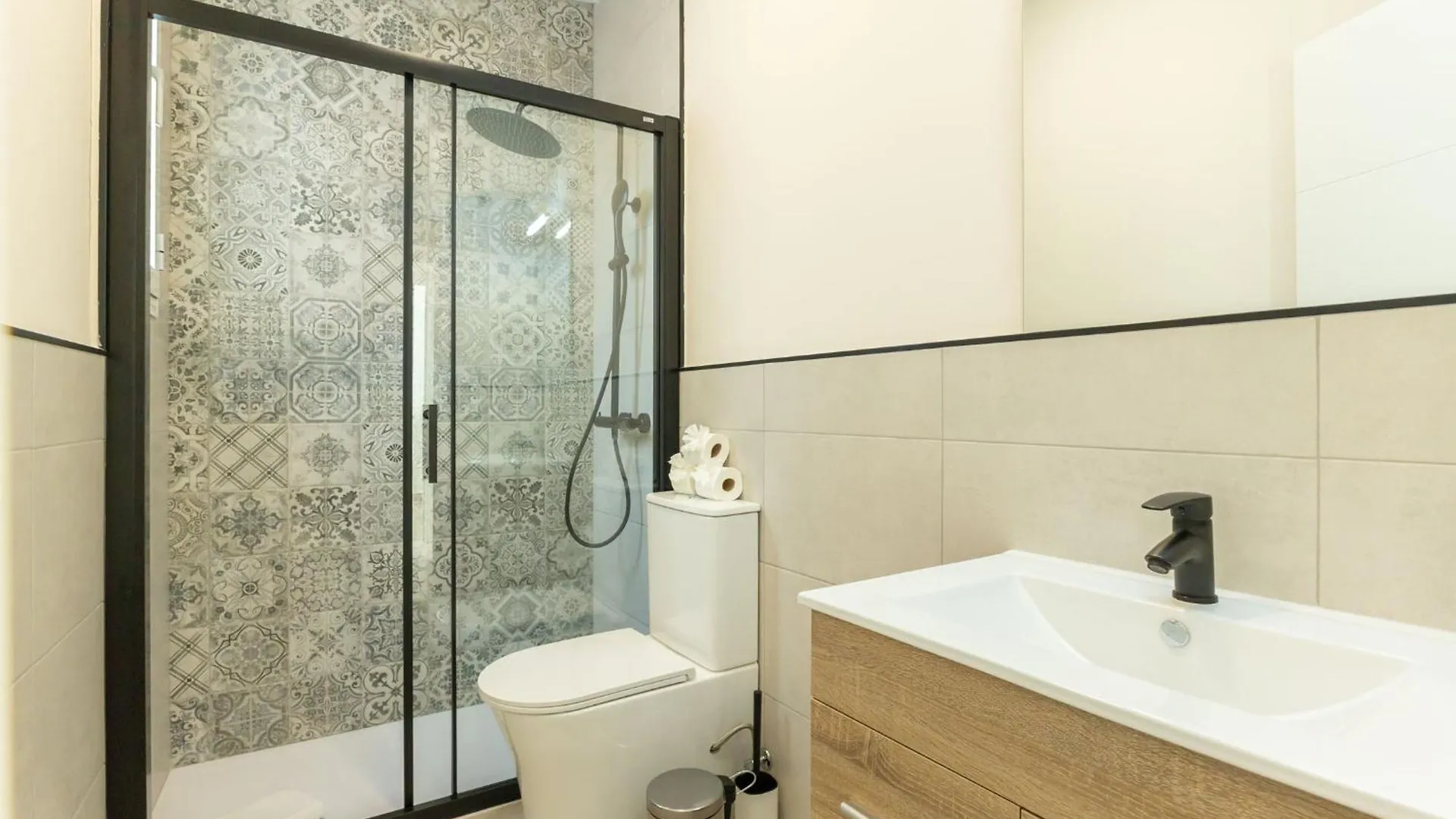 Rt41 Triana Deluxe Daire Sevilla İspanya