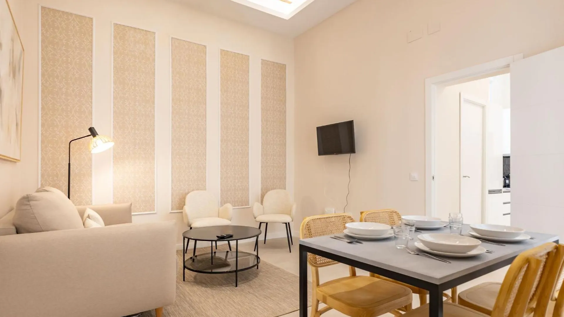 Rt41 Triana Deluxe Daire Sevilla İspanya